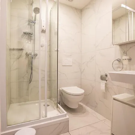 Comfort Studio With Queen-Size Bed, Self Check-In Vienna Exterior photo