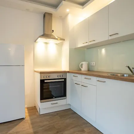 Comfort Studio With Queen-Size Bed, Self Check-In Vienna Exterior photo