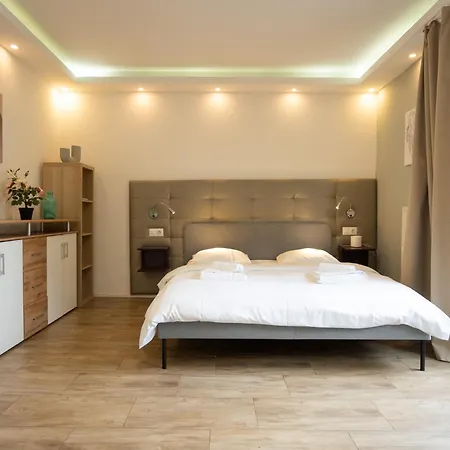 Comfort Studio With Queen-Size Bed, Self Check-In Vienna Exterior photo
