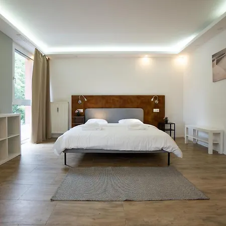 Comfort Studio With Queen-Size Bed, Self Check-In Vienna Exterior photo