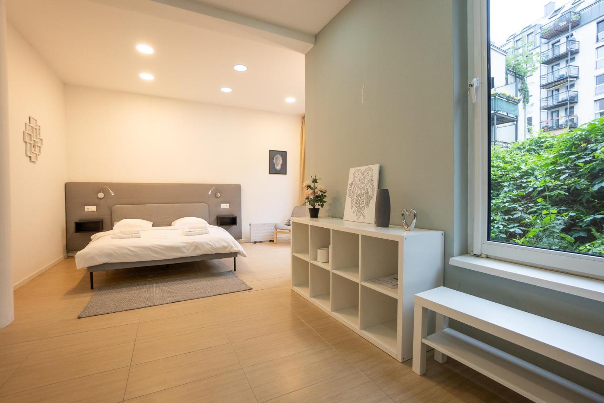 Comfort With Queen-size Bed, Self Check-in Apartment *