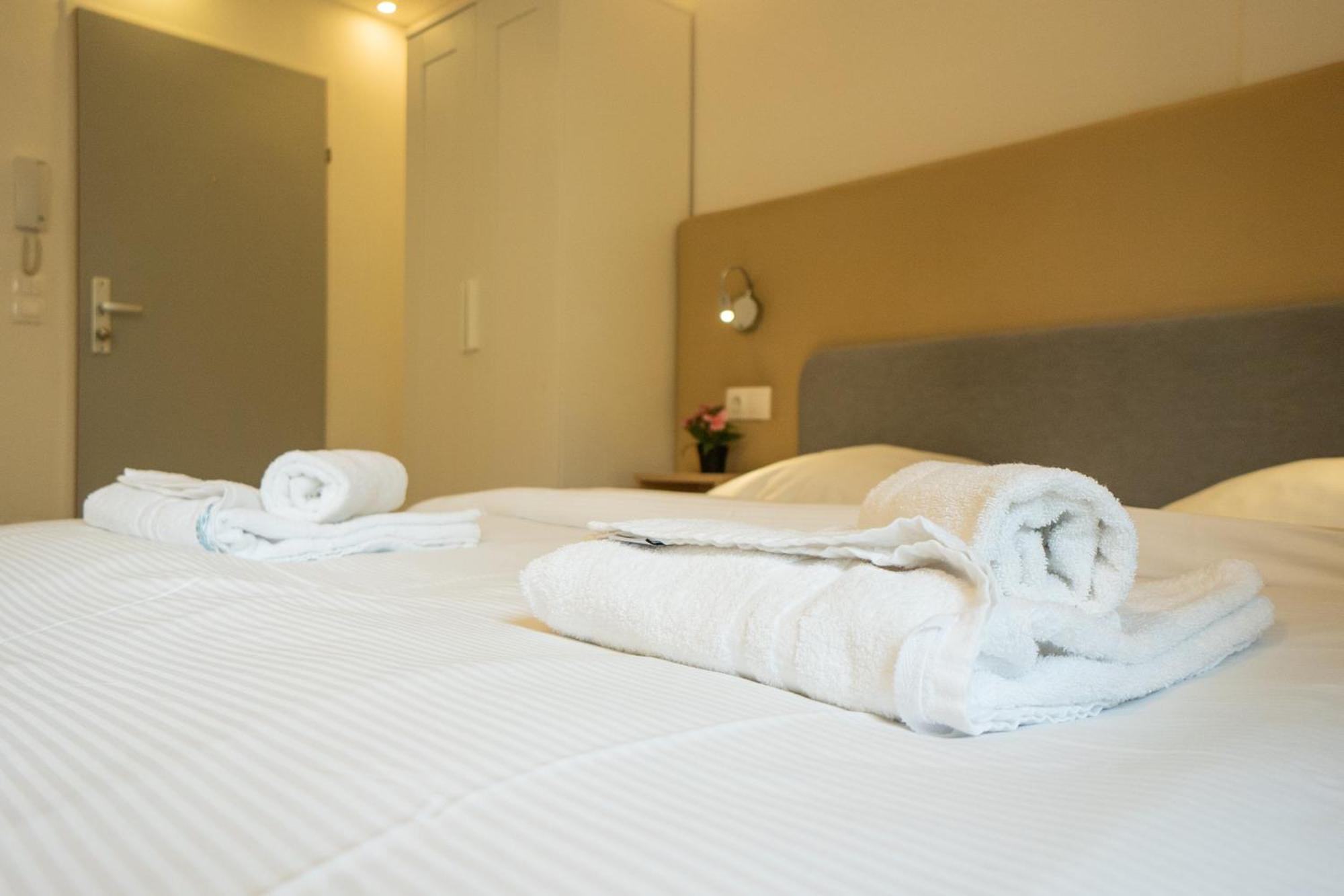 Comfort With Queen-size Bed, Self Check-in *