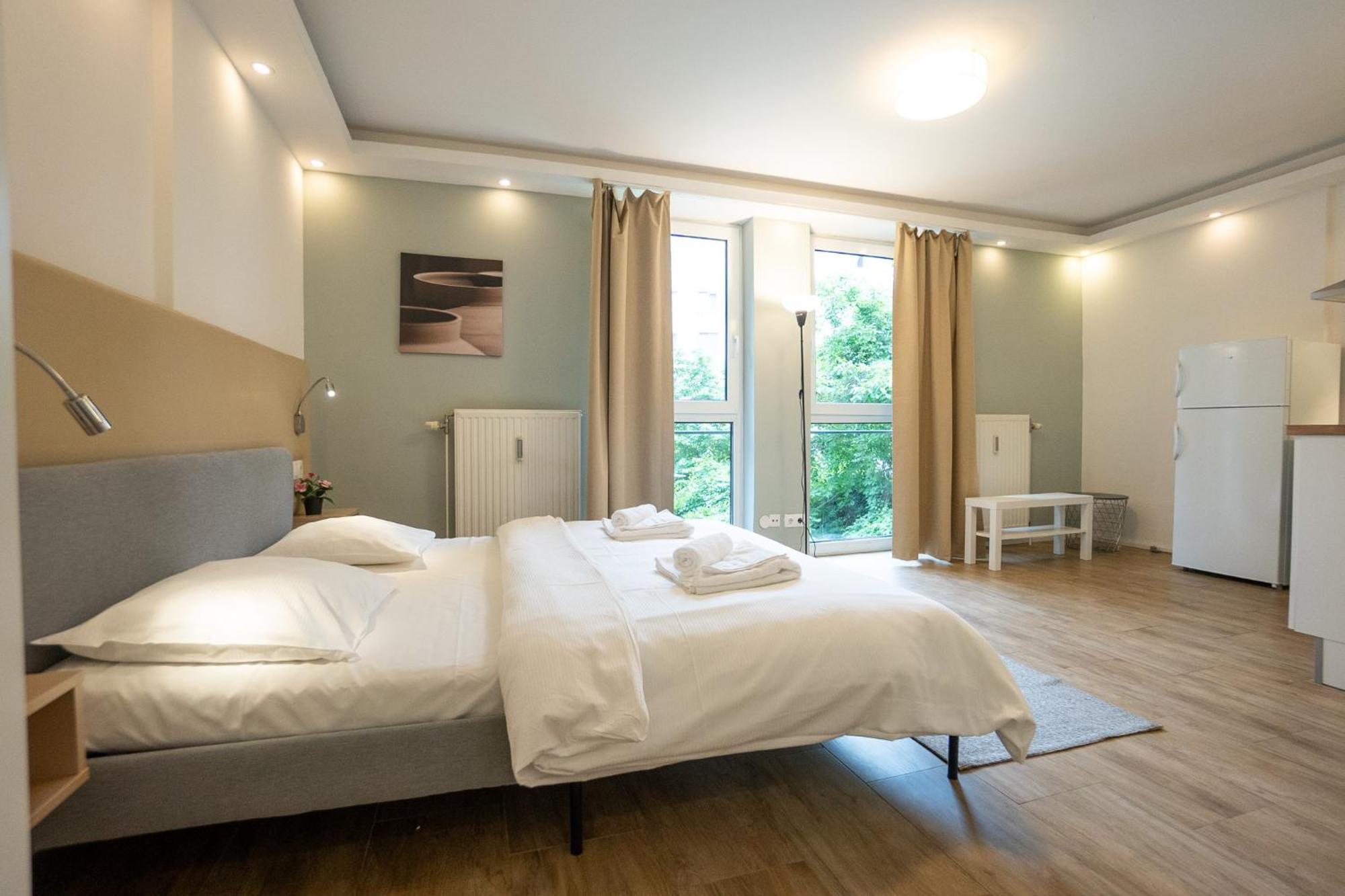 Comfort With Queen-size Bed, Self Check-in Apartment