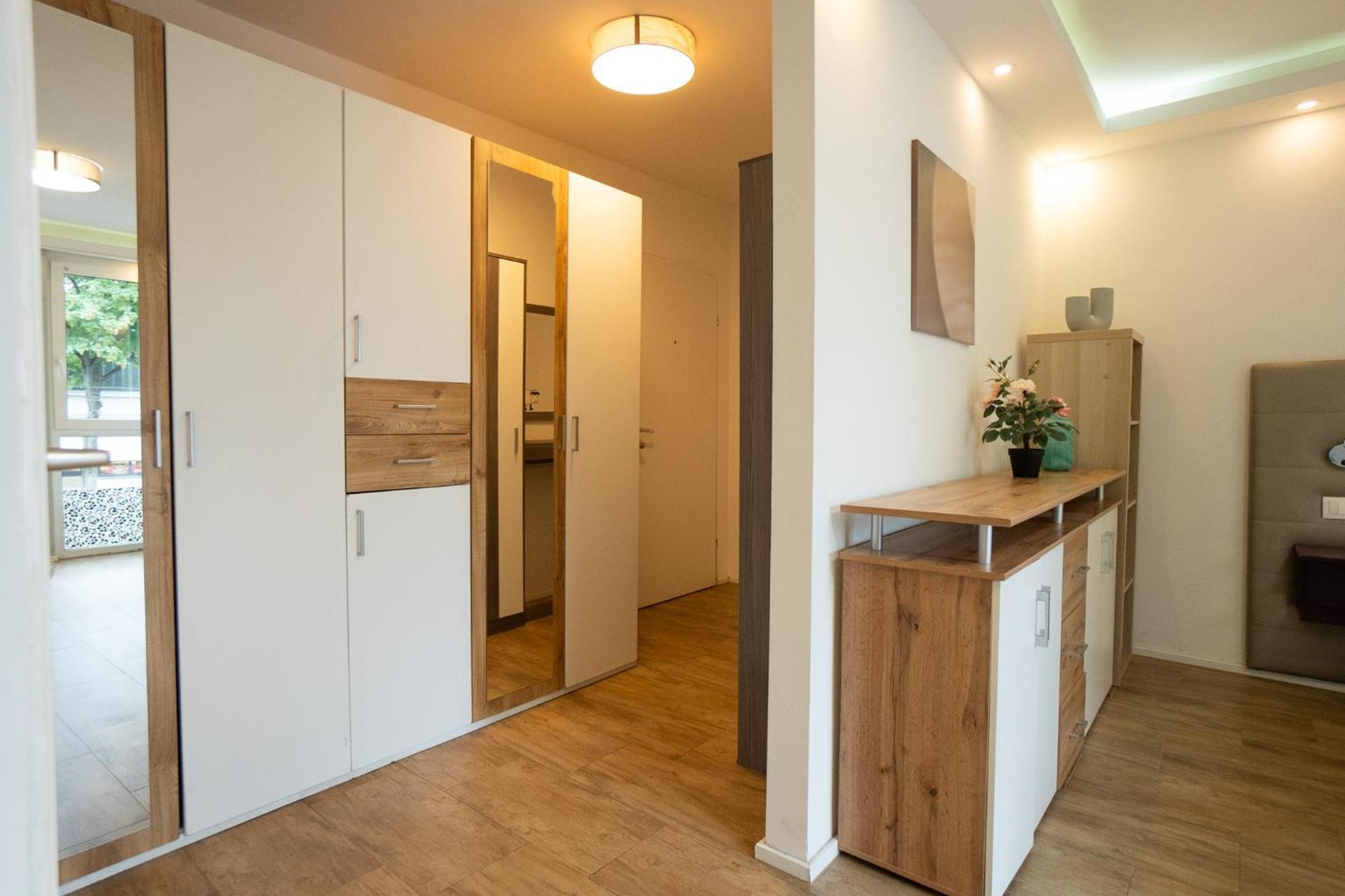 Apartment Comfort With Queen-size Bed, Self Check-in